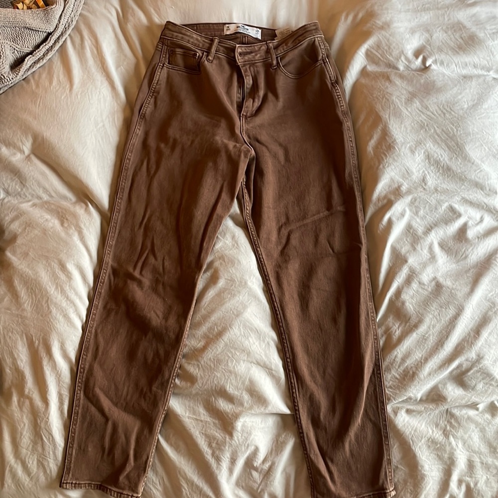 Hollister Brown High Rise Mom Jean